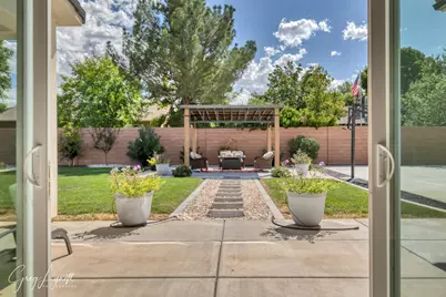 219 W Elinor Ln, Washington, UT 84780 - Photo 51