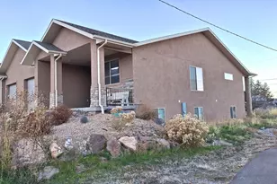 1036 S Fir St, Cedar City, UT 84720 - Photo 3