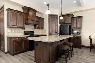 2018 N Pebble Beach Dr, Washington, UT 84780 - Photo 11