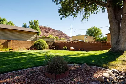 163 E 200 N, Kanab, UT 84741 - Photo 13