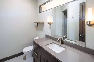 2040 S Pinnacle Cir, Saint George, UT 84790 - Photo 59