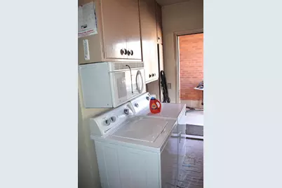 255 S Center St, Circleville, UT 84723 - Photo 23