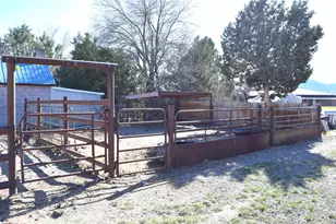 255 S Center St, Circleville, UT 84723 - Photo 25