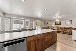 89 N Beacon Dr, Cedar City, UT 84720 - Photo 7