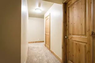 3879 London Ln, Santa Clara, UT 84765 - Photo 9