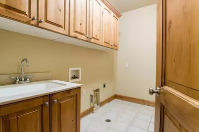 3879 London Ln, Santa Clara, UT 84765 - Photo 19