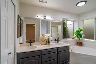 39 N Valley View Dr, Saint George, UT 84770 - Photo 17