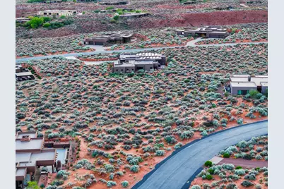 750 W Shinava Dr, Ivins, UT 84738 - Photo 29