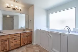 1574 N Sugar Plumb Ln, Washington, UT 84780 - Photo 35