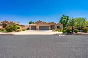 1574 N Sugar Plumb Ln, Washington, UT 84780 - Photo 7