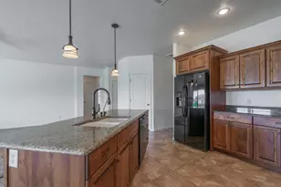 1574 N Sugar Plumb Ln, Washington, UT 84780 - Photo 19
