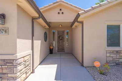 1574 N Sugar Plumb Ln, Washington, UT 84780 - Photo 11