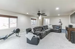 533 N Creek Ridge Cir, Washington, UT 84780 - Photo 15