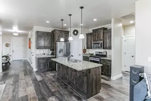 533 N Creek Ridge Cir, Washington, UT 84780 - Photo 7