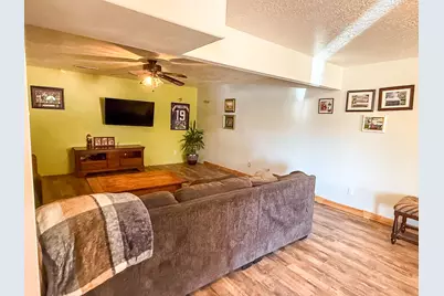 425 E Mule Deer Rd, Central, UT 84722 - Photo 37