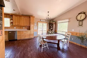 425 E Mule Deer Rd, Central, UT 84722 - Photo 13