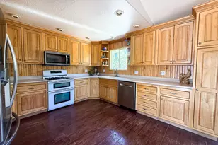 425 E Mule Deer Rd, Central, UT 84722 - Photo 15