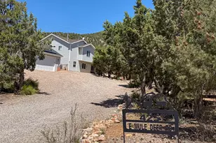 425 E Mule Deer Rd, Central, UT 84722 - Photo 3