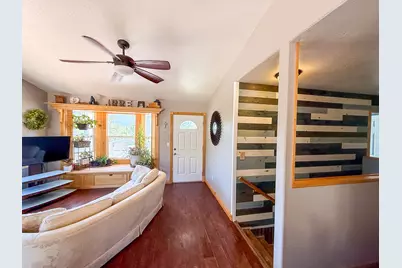 425 E Mule Deer Rd, Central, UT 84722 - Photo 7