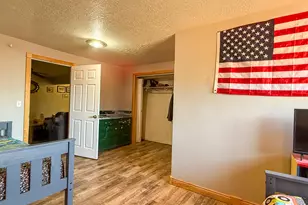 425 E Mule Deer Rd, Central, UT 84722 - Photo 27