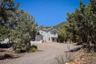 425 E Mule Deer Rd, Central, UT 84722 - Photo 5