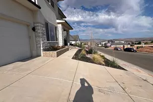 1592 E Black Brush Dr, Washington, UT 84780 - Photo 9