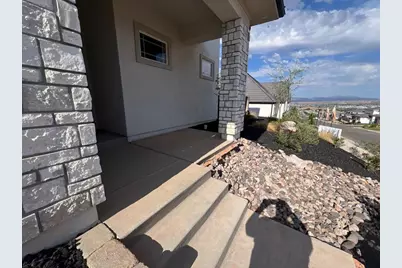 1592 E Black Brush Dr, Washington, UT 84780 - Photo 11