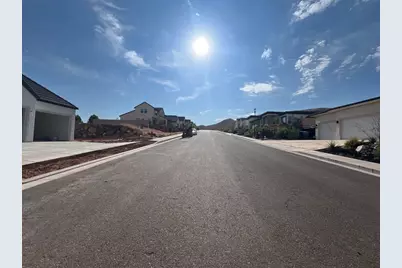 1592 E Black Brush Dr, Washington, UT 84780 - Photo 3