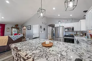 3712 N 250 E, Enoch, UT 84721 - Photo 9