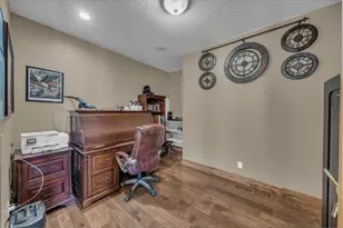 811 E Canyon Ridge Dr, Cedar City, UT 84721 - Photo 17