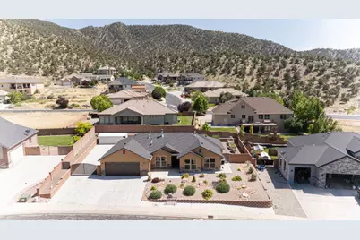 1054 E Ashdown Forest Rd, Cedar City, UT 84721 - Photo 9