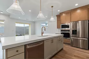 414 E Heritage Pl Dr, Washington, UT 84780 - Photo 5