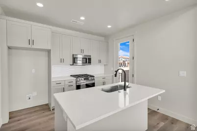 560 W Aqua Cove Parkway, Saint George, UT 84790 - Photo 11