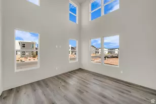560 W Aqua Cove Pkwy, Saint George, UT 84790 - Photo 9