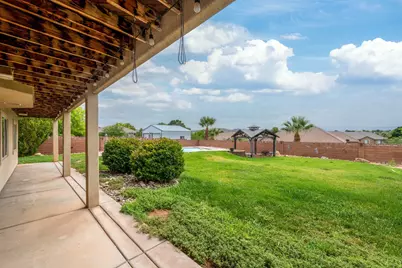 2208 E 2480 S, Saint George, UT 84790 - Photo 35