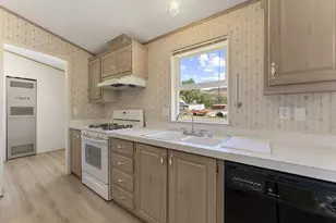 184 W Center St, Kanarraville, UT 84742 - Photo 9