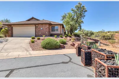 767 W Uxbridge Dr, Saint George, UT 84770 - Photo 1