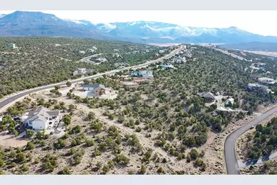 1085 S Canyon Dr, Cedar City, UT 84720 - Photo 7
