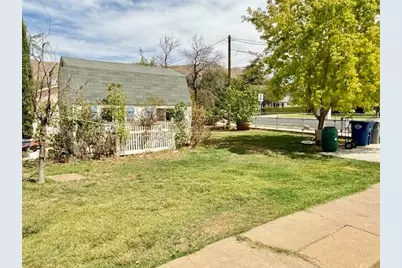 389 S 300 W, Hurricane, UT 84737 - Photo 7