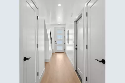 1033 E Coyote Crest Dr, Washington, UT 84780 - Photo 5