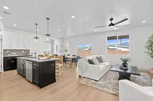 1033 E Coyote Crest Dr, Washington, UT 84780 - Photo 7