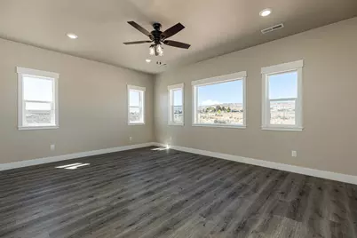 1140 S Independence Way, Big Water, UT 84741 - Photo 17