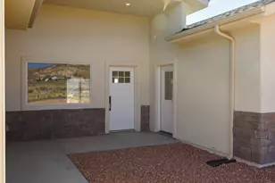 1140 S Independence Way, Big Water, UT 84741 - Photo 3