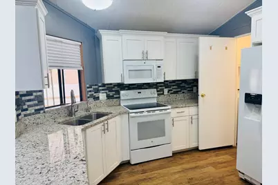 1360 N Dixie Downs Rd #24, Saint George, UT 84770 - Photo 9