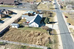 41 W Bryce Way, Tropic, UT 84776 - Photo 5