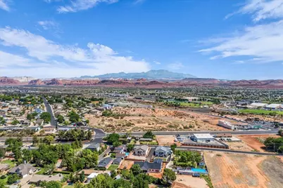 2447 Arrowhead Trail, Santa Clara, UT 84765 - Photo 29