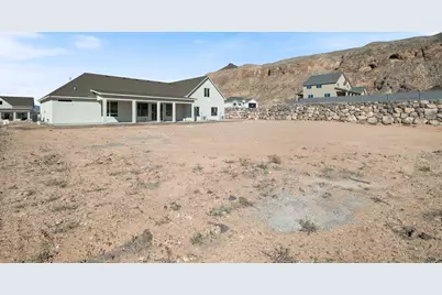1037 W Rock View Dr, Hurricane, UT 84737 - Photo 43