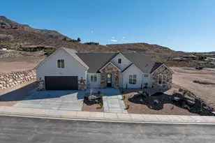 1037 W Rock View Dr, Hurricane, UT 84737 - Photo 1