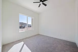 1037 W Rock View Dr, Hurricane, UT 84737 - Photo 35