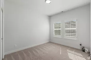 8915 S 660 E, Sandy, UT 84070 - Photo 27